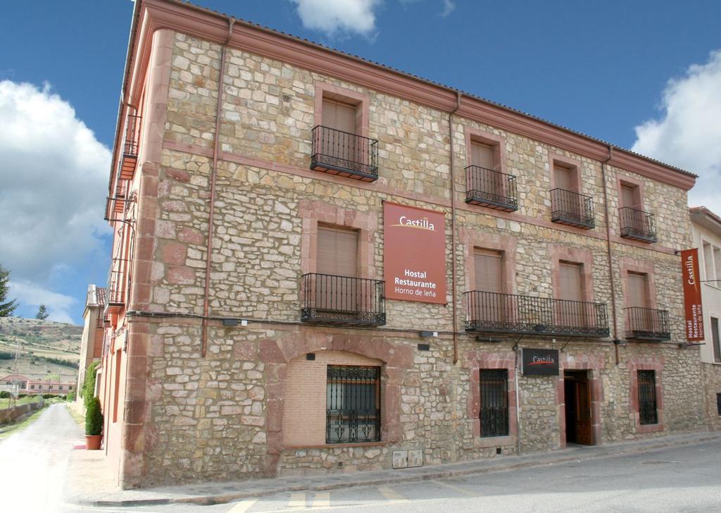 Hostal Meson Castilla ซีเกว็นซา ภายนอก รูปภาพ